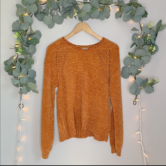 Charlotte Russe Sweaters - Charlotte Russe Sweater sz M
